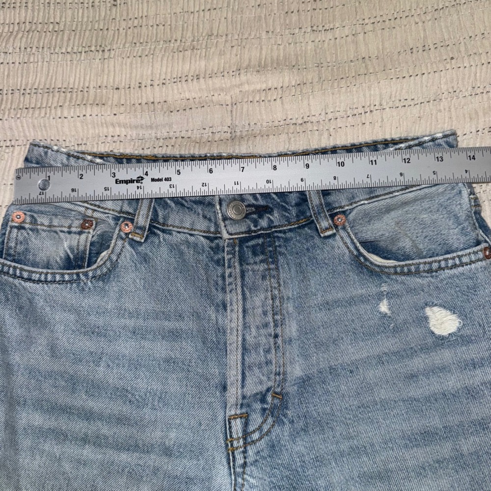 Free People We The Free Light Wash Distressed Straight Leg Jeans Size 25 - Picture 5 of 8